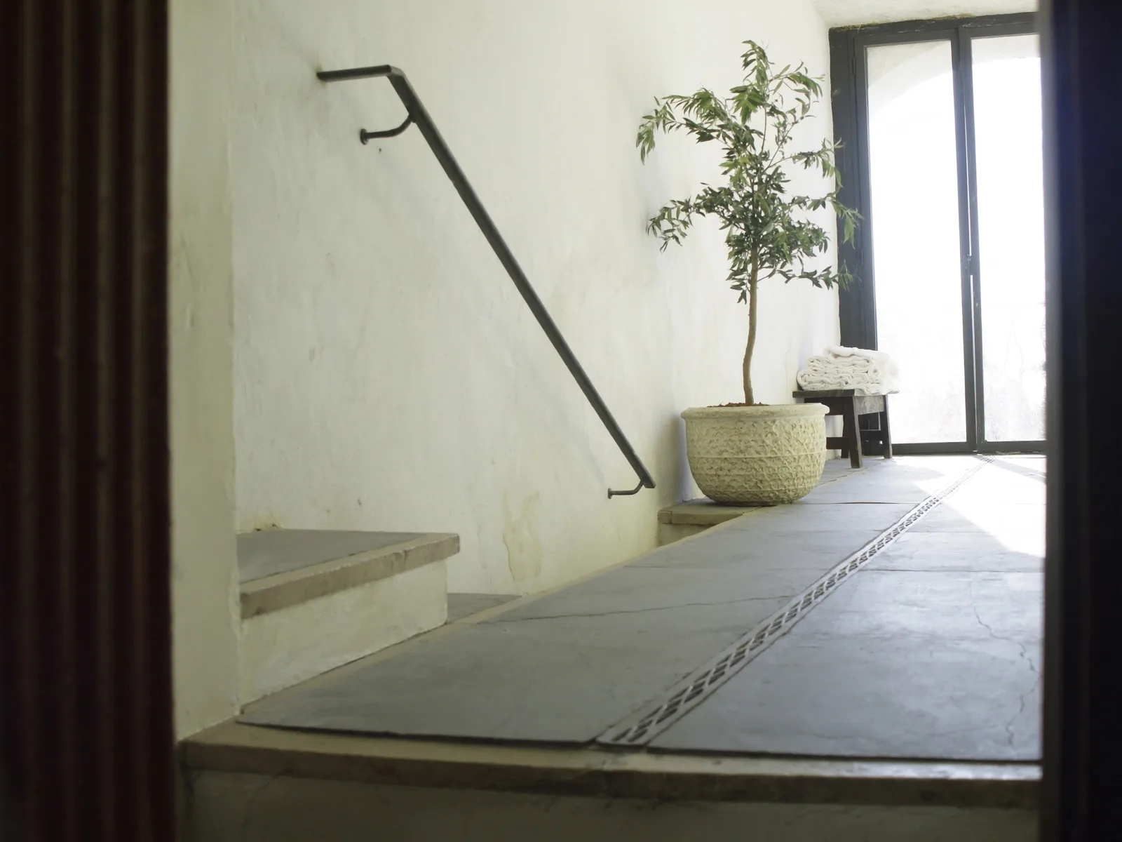 L'androne all'ingresso della casa